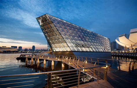 is louis vuitton cheaper in singapore|louis vuitton singapore marina bay.